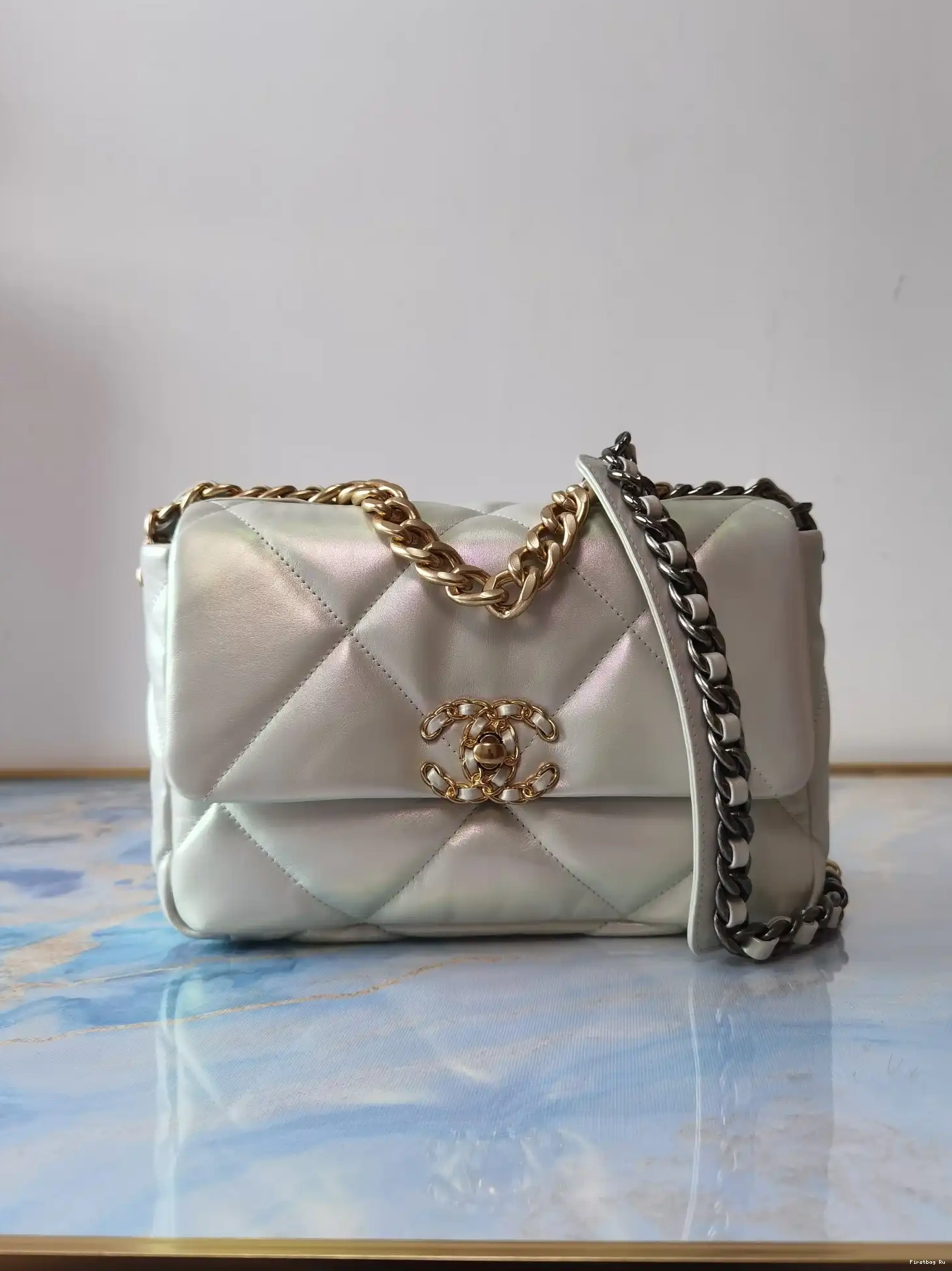 CHANEL FLAP  BAG 19 0409